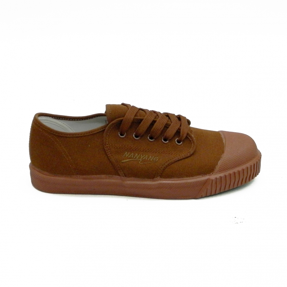 Men : Brown Nanyang Takraw Shoes 205-S